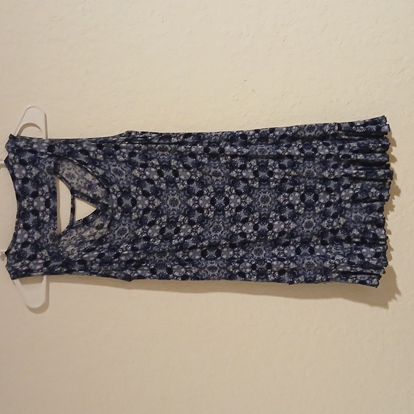 BCBGeneration Blue Kaleidoscope Print Cutout Back Ruffle Mini Dress - Size M - Picture 6 of 6